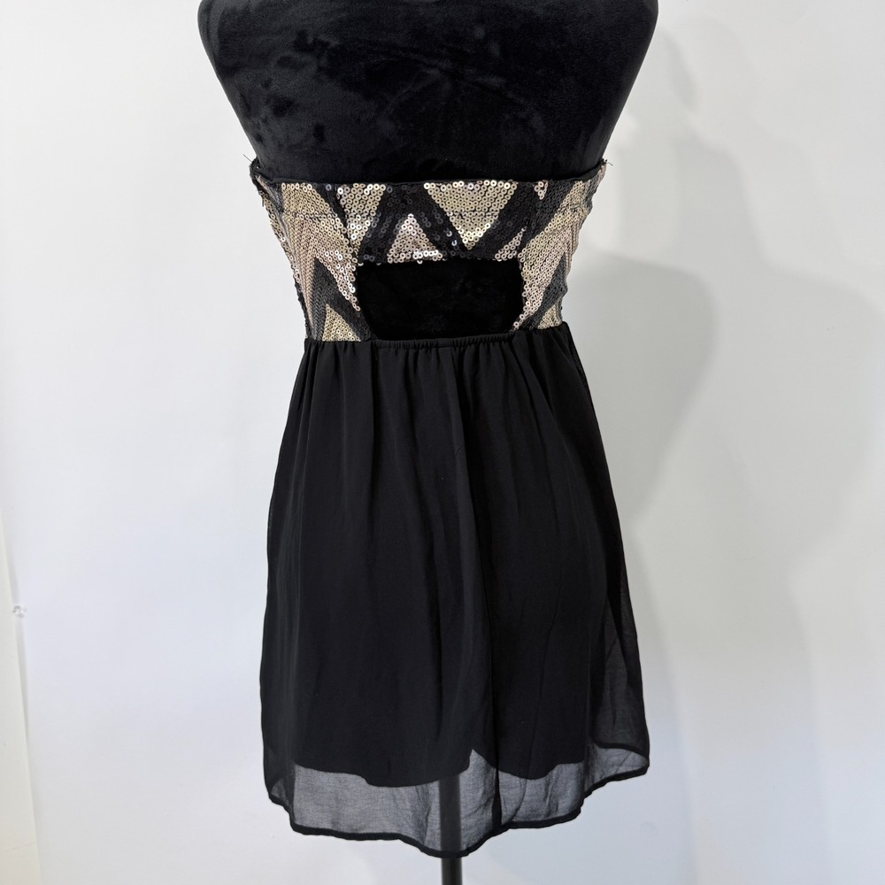 My Michelle Strapless Cocktail Dress Size 3 Back Cut Out Chevron Sequin Party - Picture 4 of 10